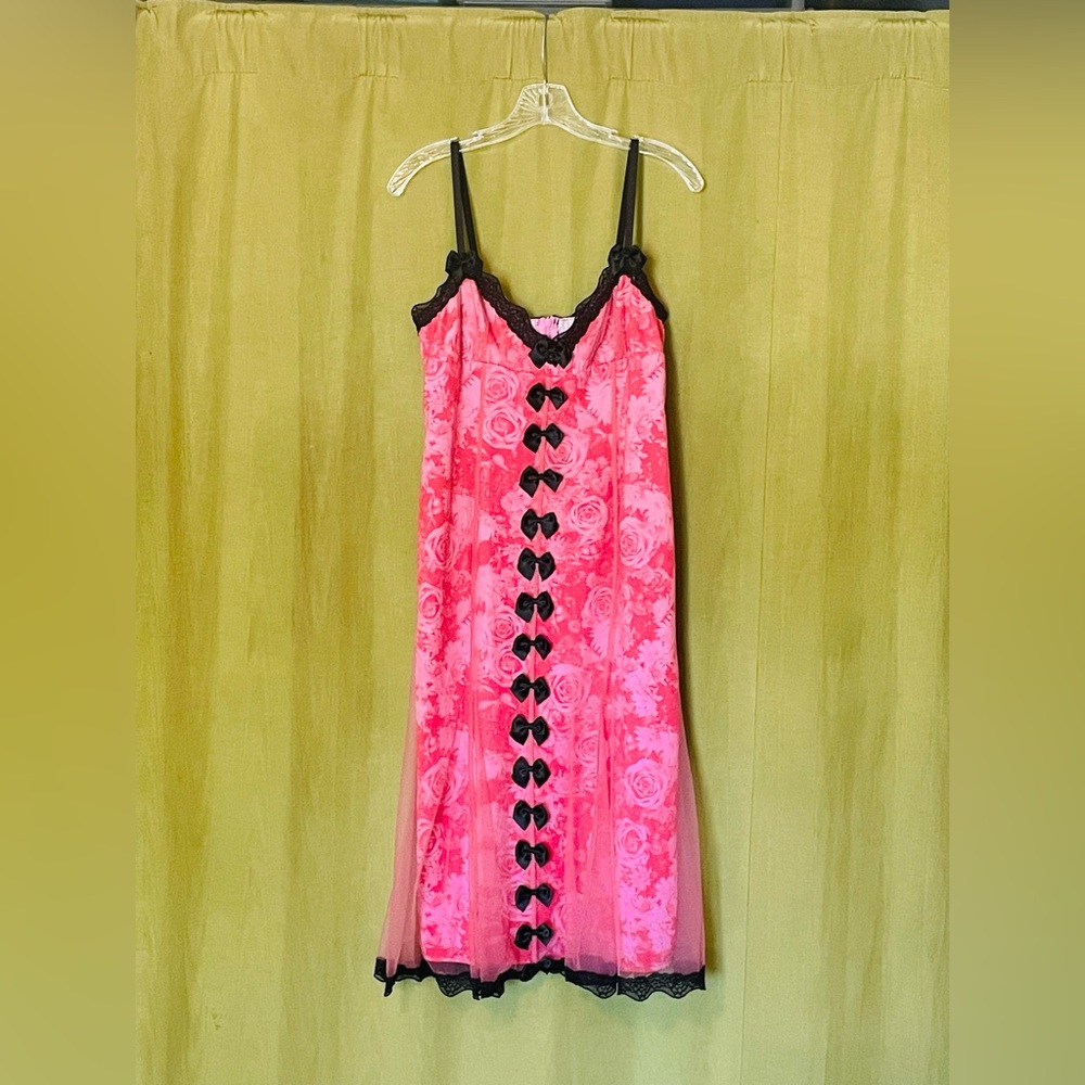Pre-owned dElia’s by Dolls Kill pink floral midi dress.